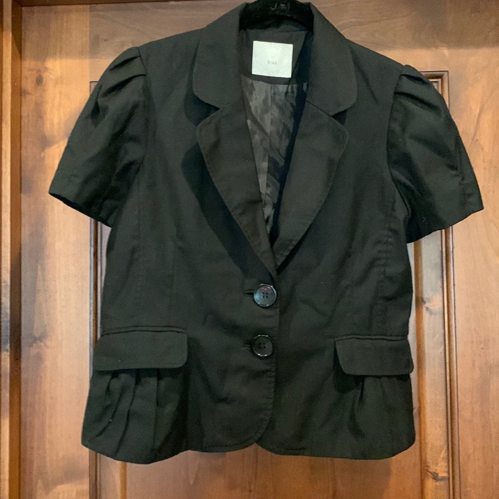 Bizz peplum blazer size large
